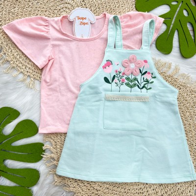 Conj. Blusa e Salopete com Flores - Rosa e Verde Agua